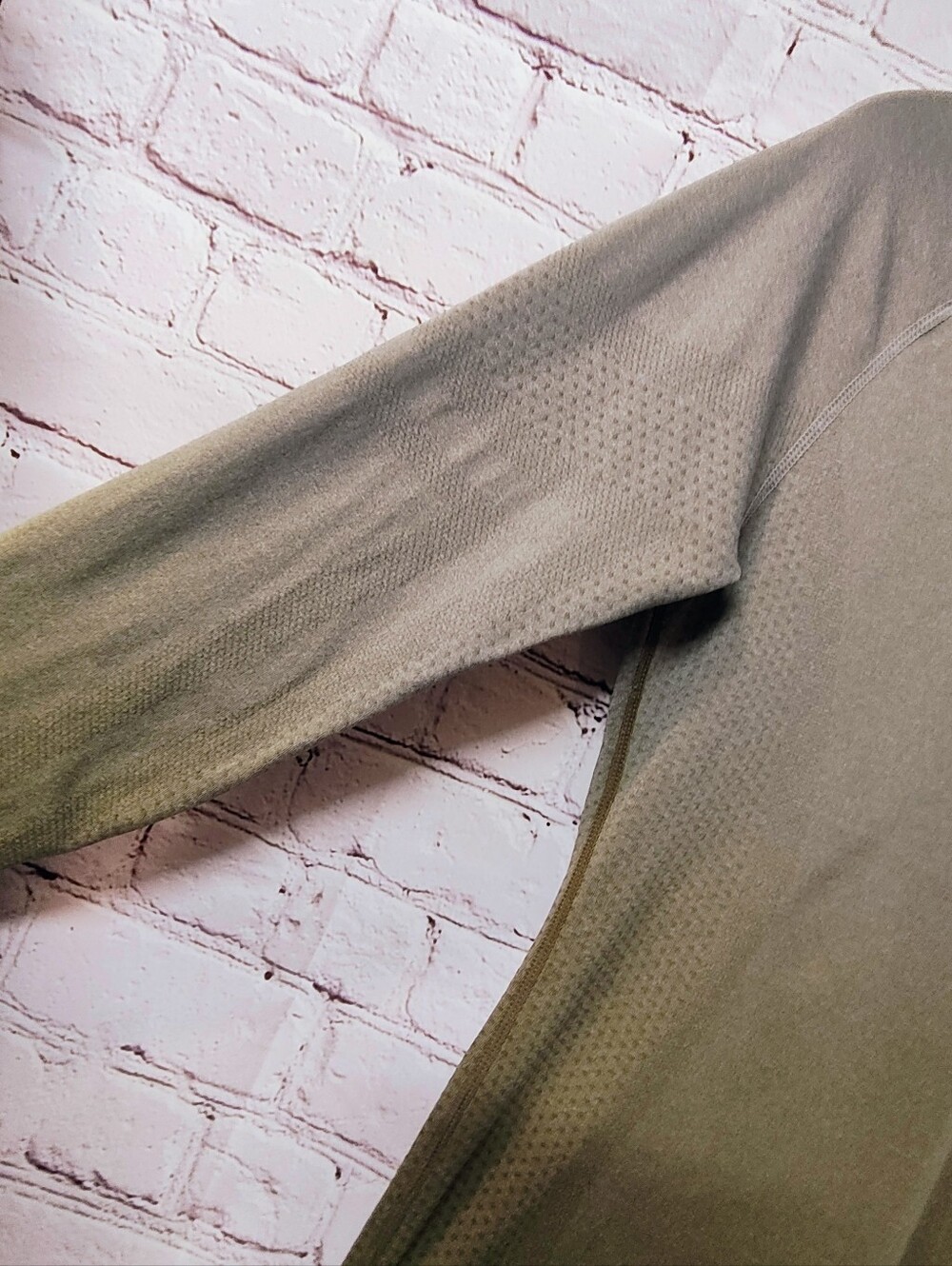 Figs Salta Seamless Under scrub Olive Compression Longsleeve Shirt M - Picture 6 of 13